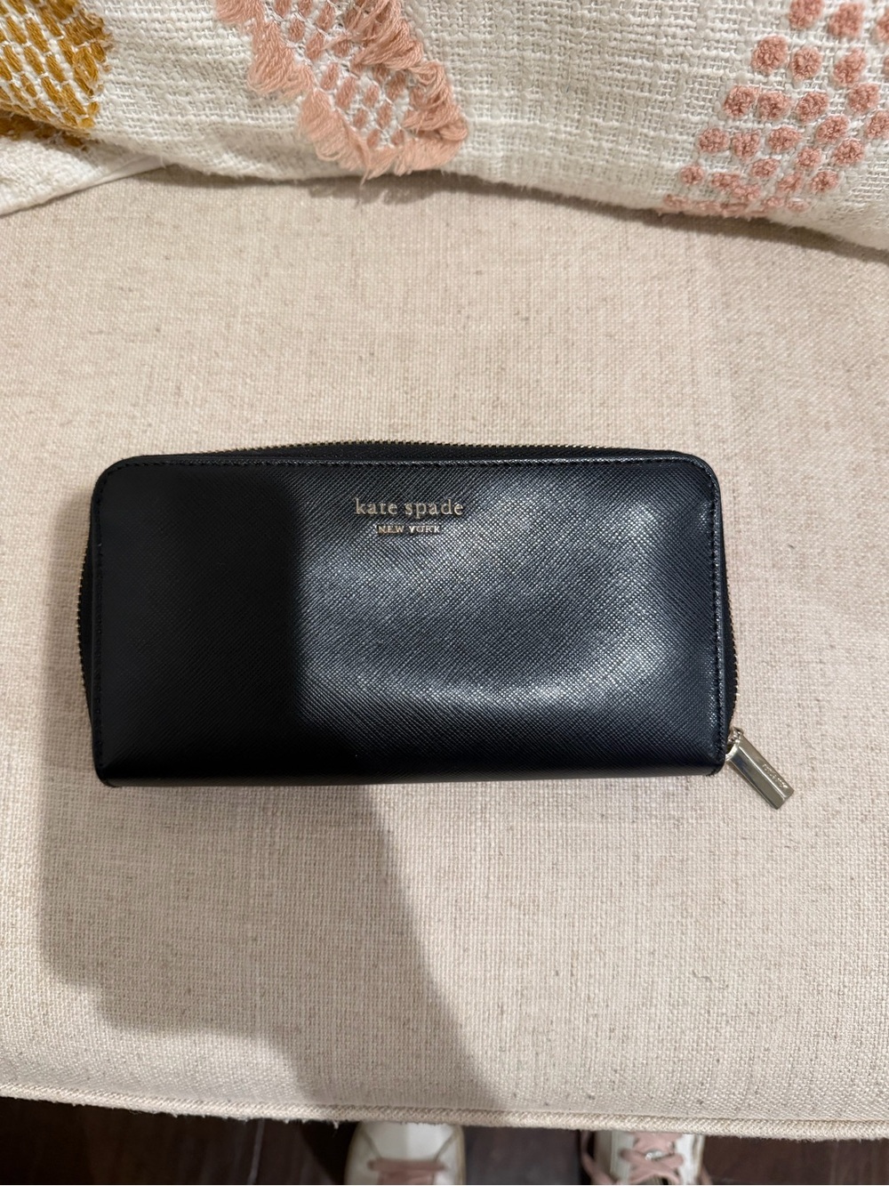 kate spade Black Leather Zip-Around Men's Wallet